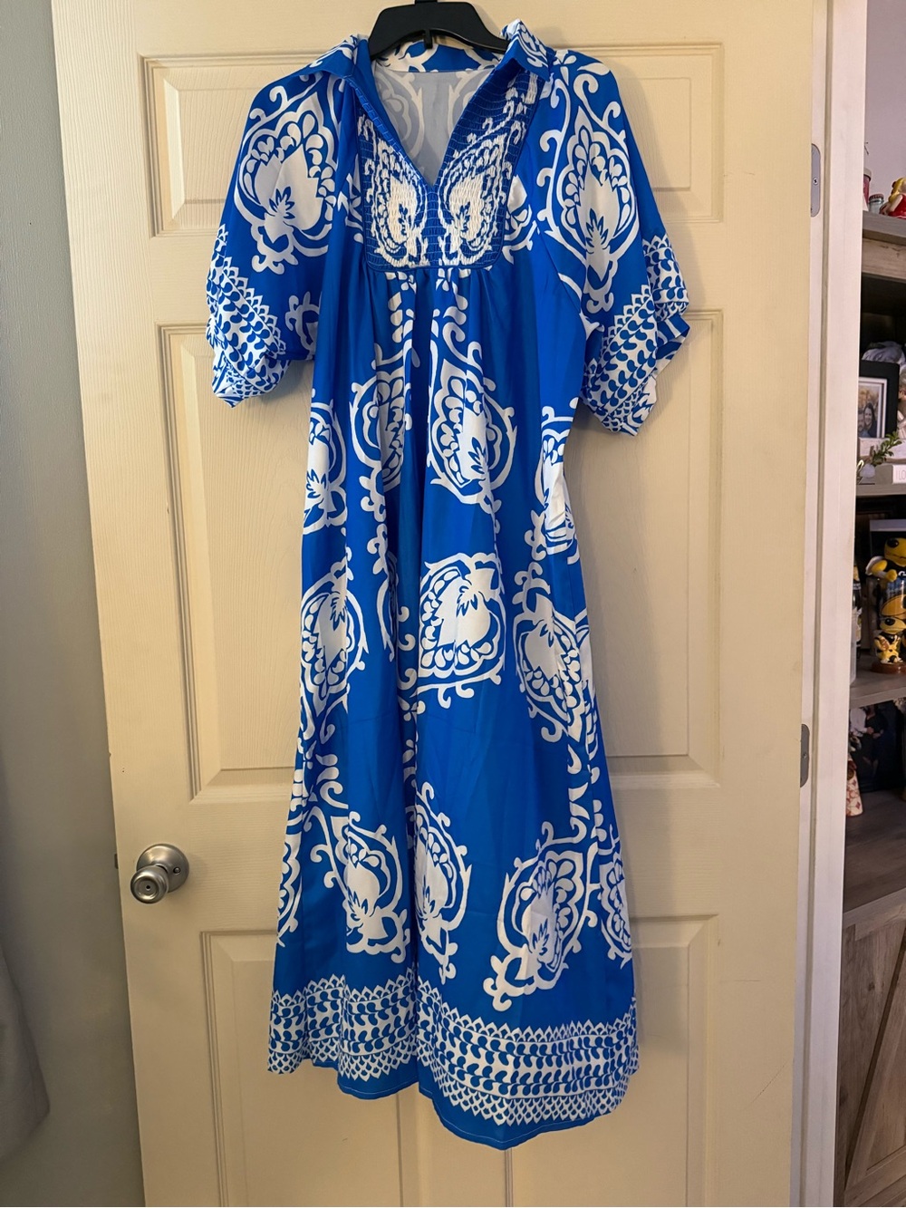 Blue White Print Maxi Dress Smocked Neck Statement Sleeve Size L NWOT